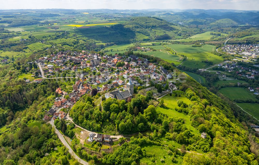 Marsberg aus der Vogelperspektive: Stadtansicht vom Innenstadtbereich im Ortsteil Obermarsberg in Marsberg im Bundesland Nordrhein-Westfalen, Deutschland