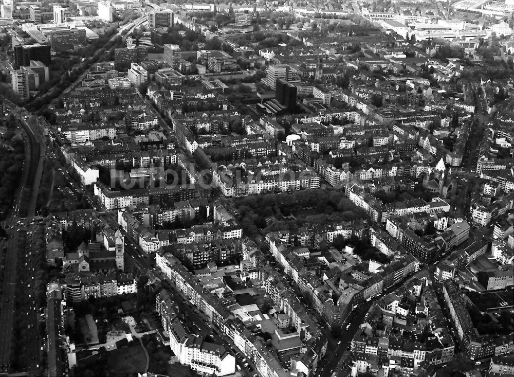 Luftaufnahme Düsseldorf - Stadtansicht vom Innenstadtbereich im Ortsteil Pempelfort in Düsseldorf im Bundesland Nordrhein-Westfalen, Deutschland