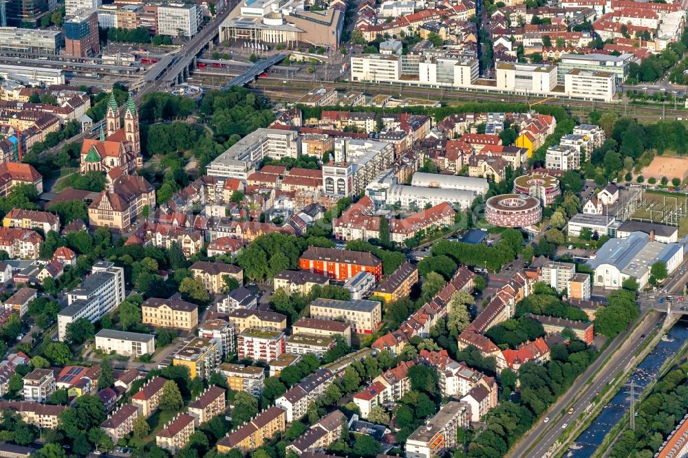 Weingarten aus der Vogelperspektive: Stadtansicht vom Innenstadtbereich im Ortsteil Weingarten in Freiburg im Bundesland Baden-Württemberg, Deutschland