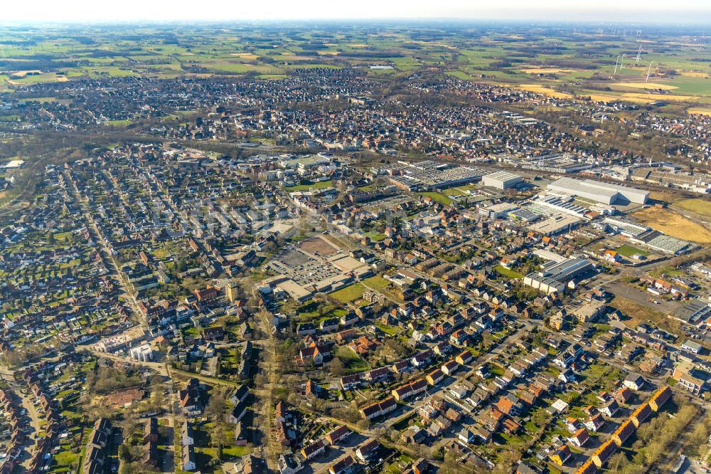 Luftaufnahme Ahlen - Stadtansicht vom Innenstadtbereich am Dr.-Paul-Rosenbaum-Platz in Ahlen im Bundesland Nordrhein-Westfalen, Deutschland