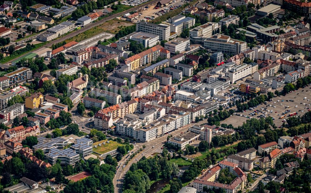 Pforzheim von oben - Stadtansicht vom Innenstadtbereich in Pforzheim im Bundesland Baden-Württemberg, Deutschland