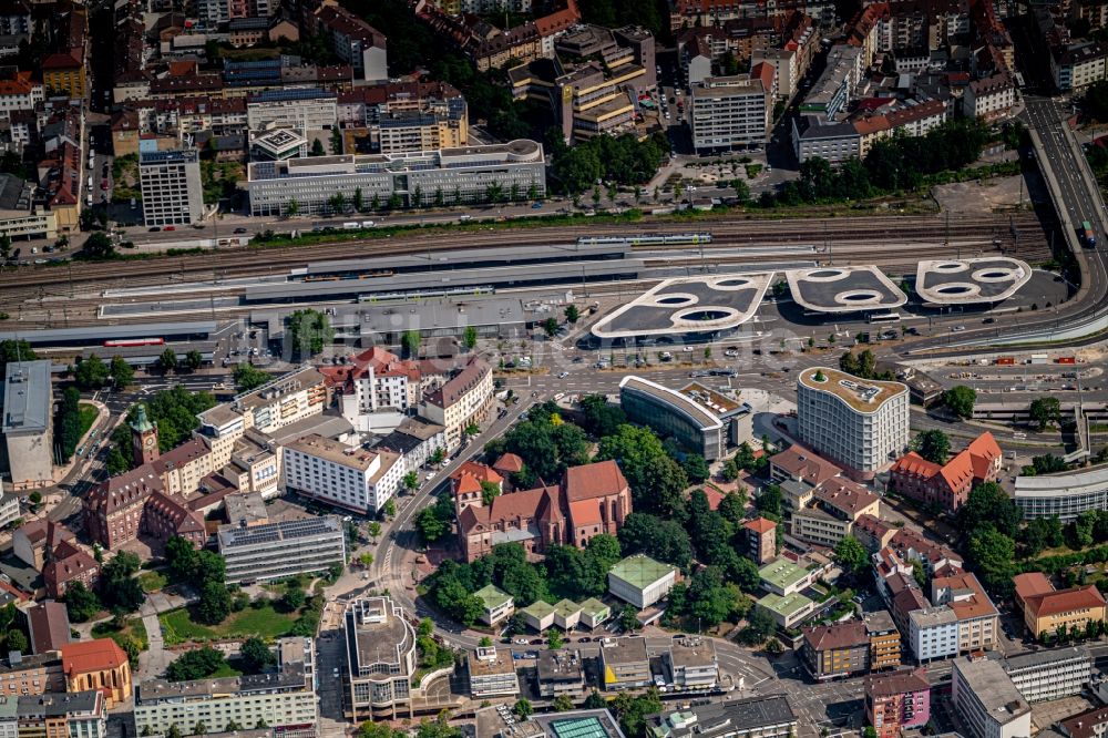 Luftaufnahme Pforzheim - Stadtansicht vom Innenstadtbereich in Pforzheim im Bundesland Baden-Württemberg, Deutschland