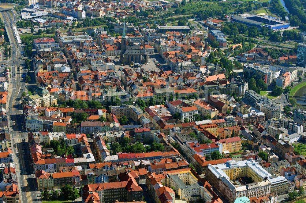 Luftaufnahme Pilsen - Stadtansicht vom Innenstadtbereich in Pilsen in Böhmen, Tschechien