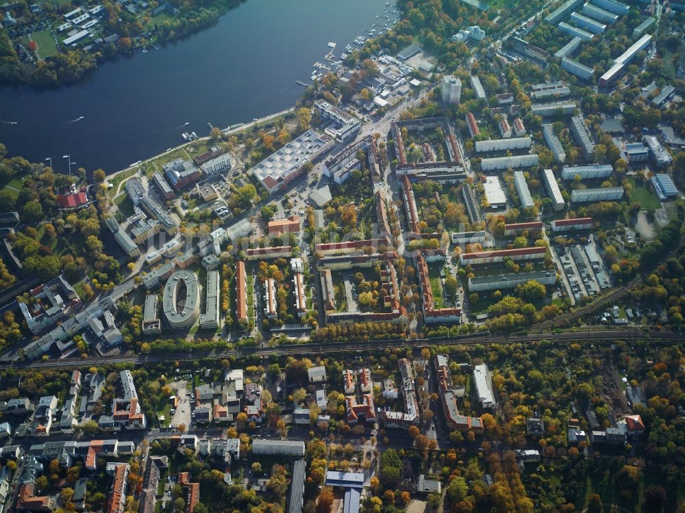 Luftaufnahme Potsdam - Stadtansicht vom Innenstadtbereich von Potsdam Charlottenhof in Potsdam im Bundesland Brandenburg