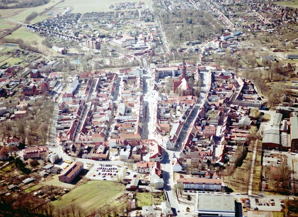 Luftbild Pritzwalk - Stadtansicht vom Innenstadtbereich in Pritzwalk im Bundesland Brandenburg, Deutschland