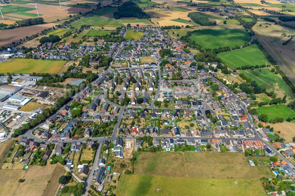 Luftbild Rheinberg - Stadtansicht vom Innenstadtbereich in Rheinberg im Bundesland Nordrhein-Westfalen, Deutschland