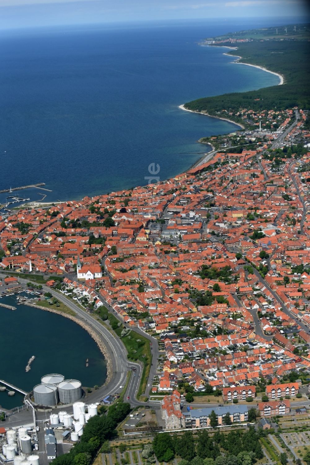 Luftbild Ronne - Insel Bornholm - Stadtansicht vom Innenstadtbereich in Ronne - Insel Bornholm in Region Hovedstaden, Dänemark