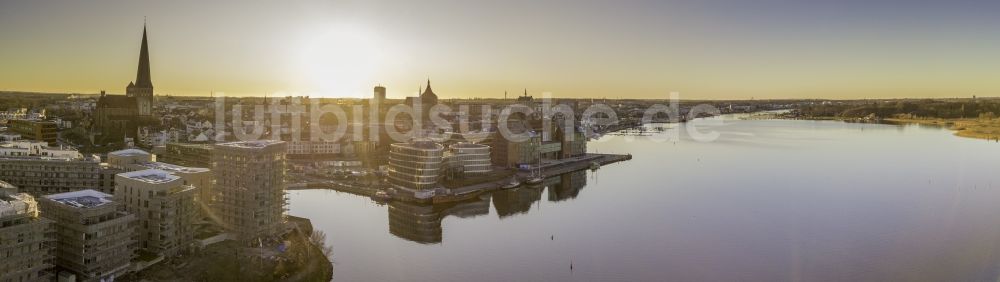 Rostock aus der Vogelperspektive: Stadtansicht vom Innenstadtbereich in Rostock im Bundesland Mecklenburg-Vorpommern, Deutschland