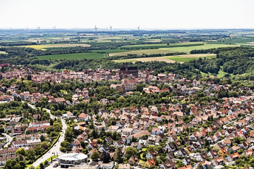 Luftaufnahme Rothenburg ob der Tauber - Stadtansicht vom Innenstadtbereich in Rothenburg ob der Tauber im Bundesland Bayern, Deutschland