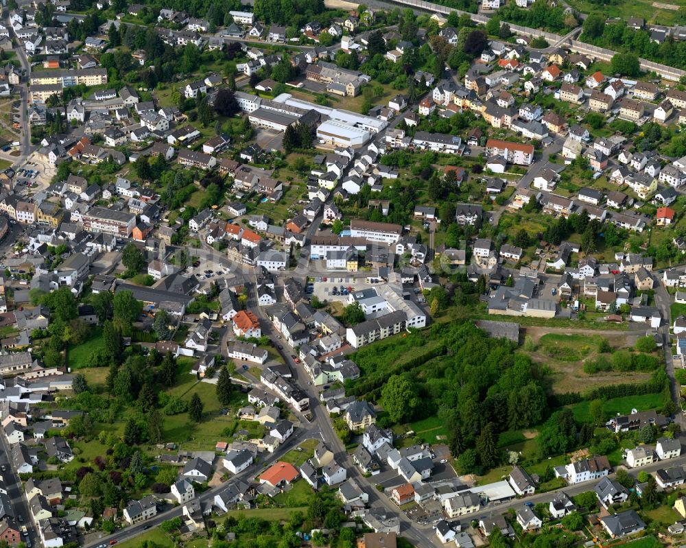 Scheuerfeld, Höhr von oben - Stadtansicht vom Innenstadtbereich in Scheuerfeld, Höhr im Bundesland Rheinland-Pfalz