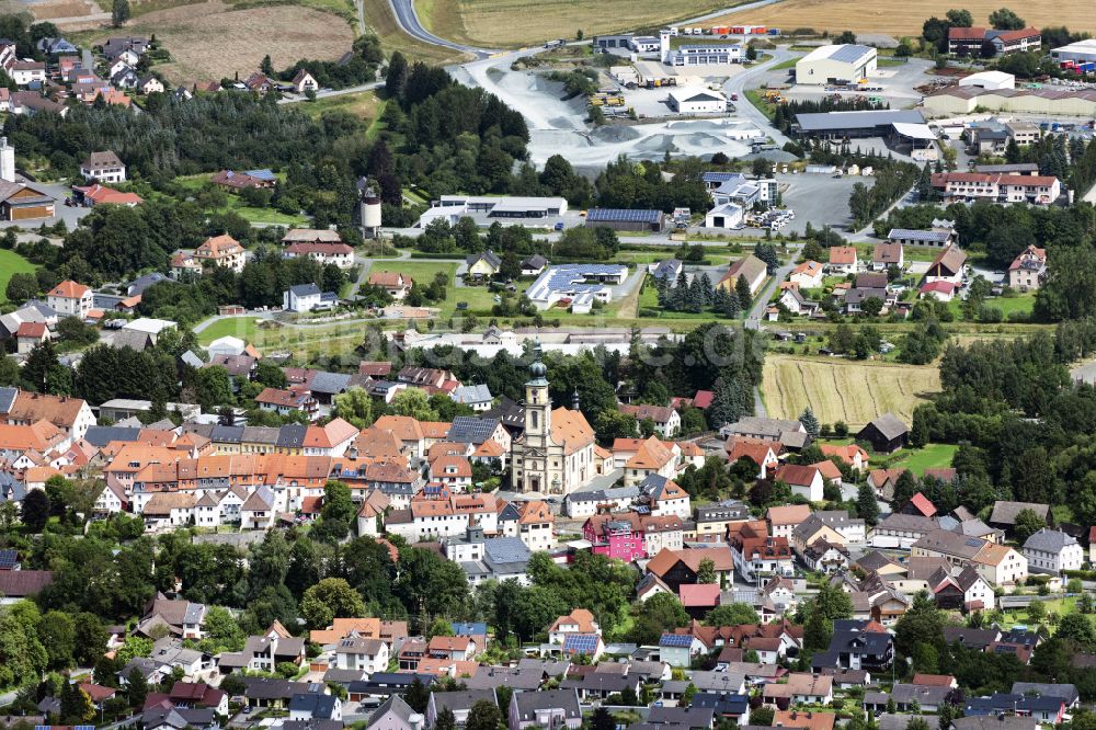 Stadtsteinach von oben - Stadtansicht vom Innenstadtbereich in Stadtsteinach im Bundesland Bayern, Deutschland