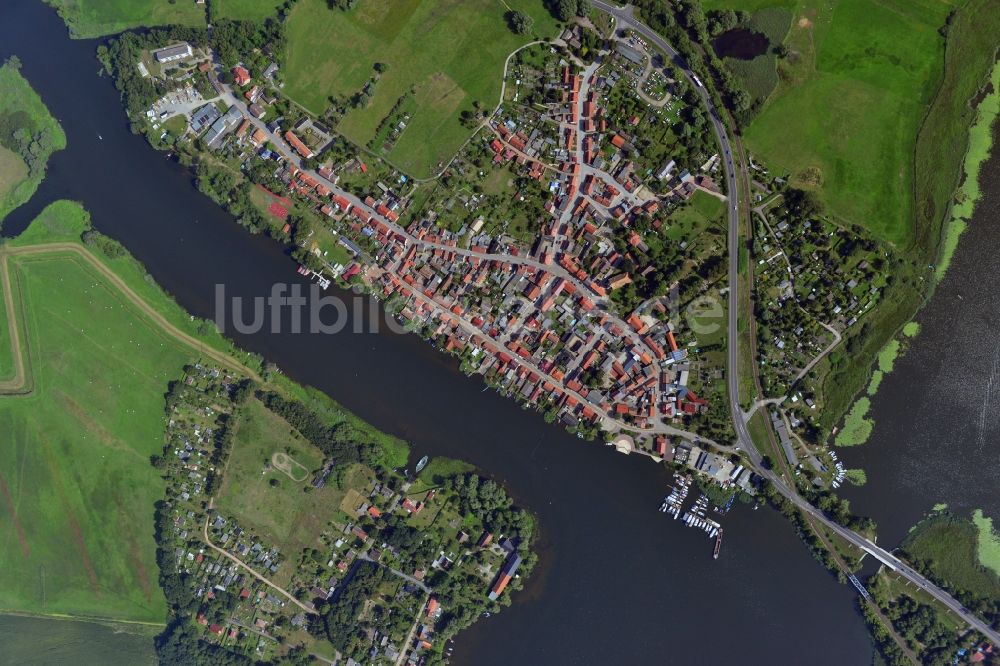 Luftbild Havelsee - Stadtansicht vom Innenstadtbereich und Stadtzentrum am Ufer des Beetzsees in Havelsee im Bundesland Brandenburg