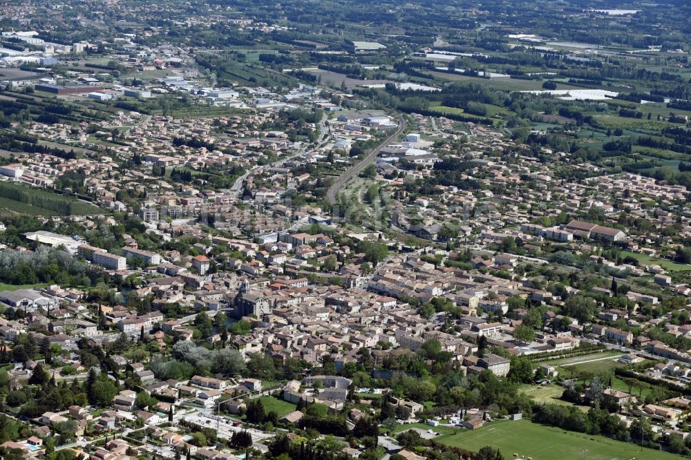 Luftbild Le Thor - Stadtansicht vom Innenstadtbereich in Le Thor in Provence-Alpes-Cote d'Azur, Frankreich