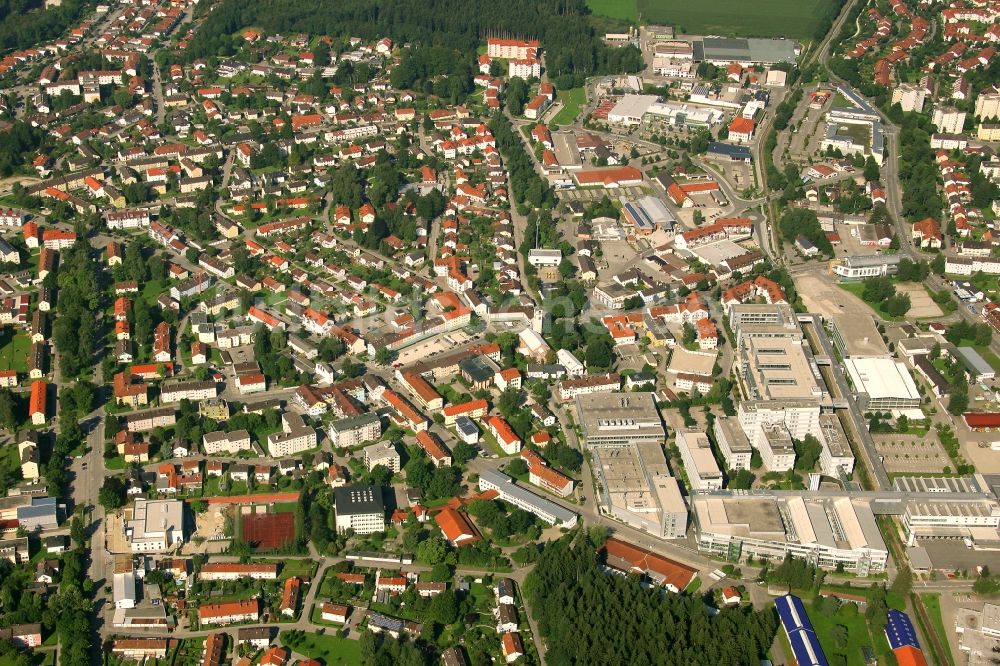 Luftaufnahme Traunreut - Stadtansicht vom Innenstadtbereich in Traunreut im Bundesland Bayern, Deutschland