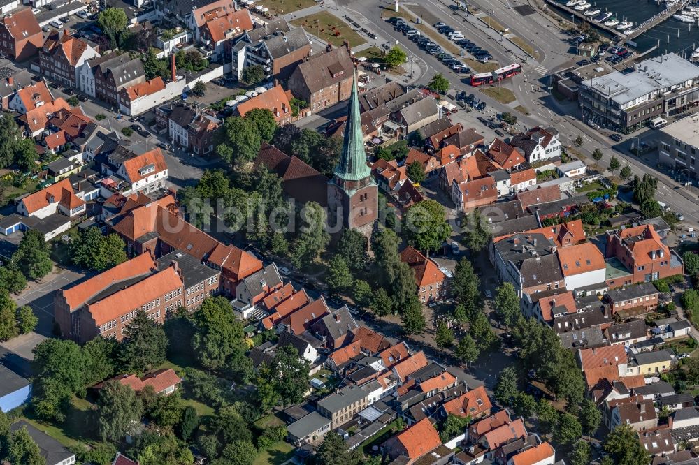 Travemünde von oben - Stadtansicht vom Innenstadtbereich in Travemünde im Bundesland Schleswig-Holstein, Deutschland