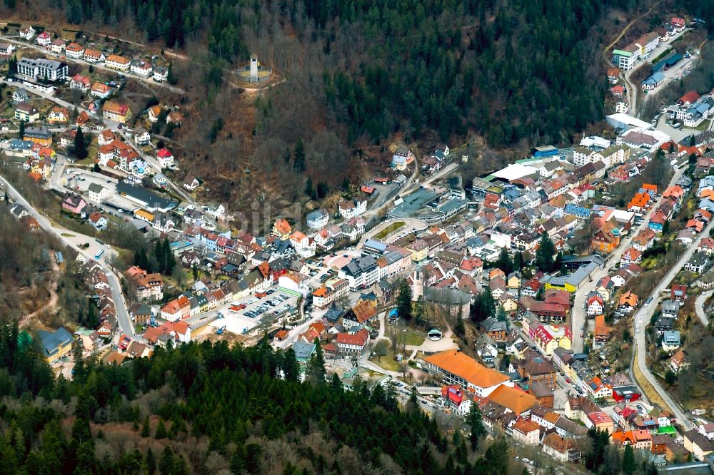 Luftaufnahme Triberg - Stadtansicht vom Innenstadtbereich in Triberg im Bundesland Baden-Württemberg, Deutschland