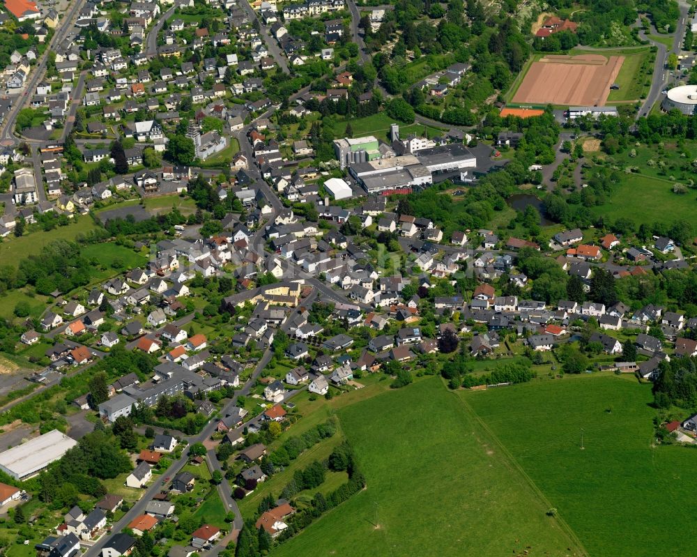 Hachenburg aus der Vogelperspektive: Stadtansicht vom Innenstadtbereich mit der Westerwald-Brauerei H. Schneider GmbH & Co. KG in Hachenburg im Bundesland Rheinland-Pfalz