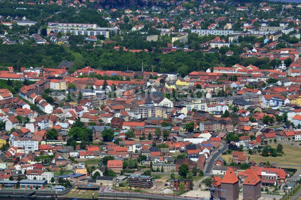 Wittenberge von oben - Stadtansicht vom Innenstadtbereich von Wittenberge im Bundesland Brandenburg