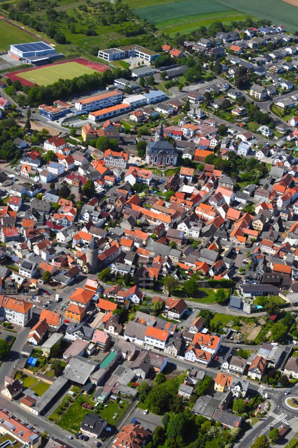 Luftaufnahme Wölfersheim - Stadtansicht vom Innenstadtbereich in Wölfersheim im Bundesland Hessen, Deutschland