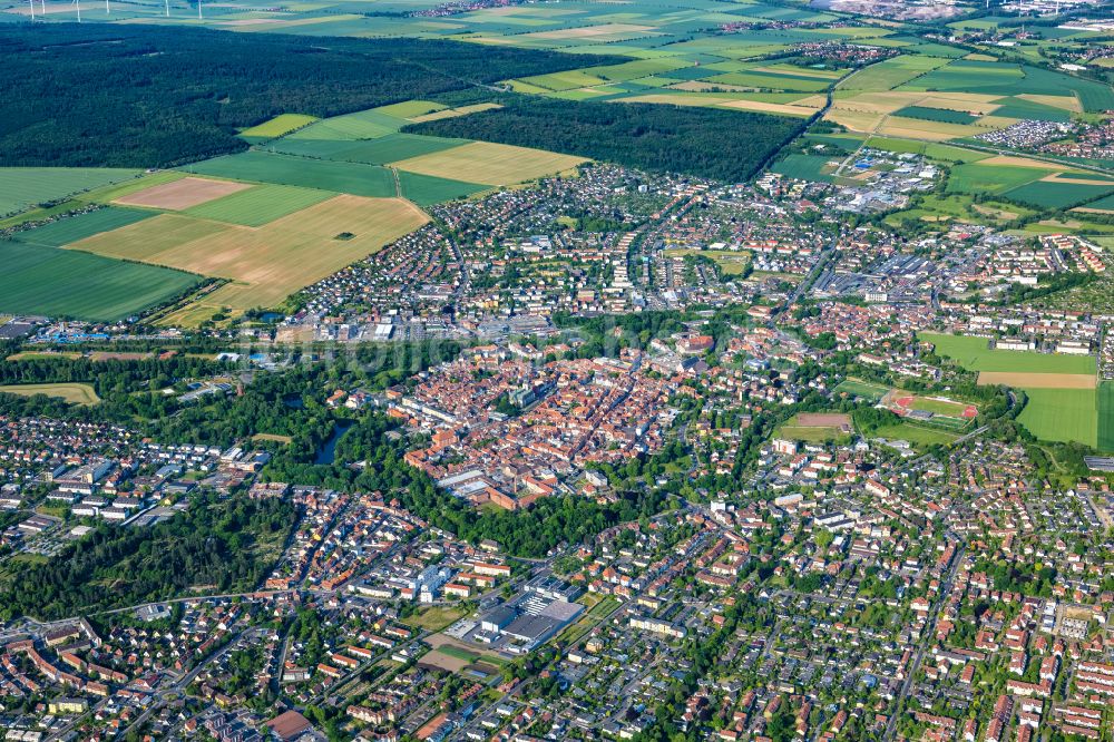 Wolfenbüttel aus der Vogelperspektive: Stadtansicht vom Innenstadtbereich von Wolfenbüttel im Bundesland Niedersachsen, Deutschland