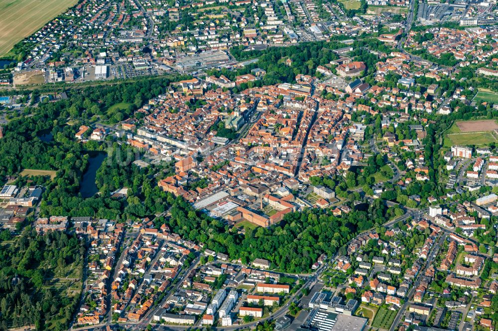 Luftaufnahme Wolfenbüttel - Stadtansicht vom Innenstadtbereich von Wolfenbüttel im Bundesland Niedersachsen, Deutschland