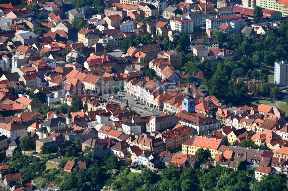 Zatec - Saaz von oben - Stadtansicht vom Innenstadtbereich in Zatec - Saaz in Ustecky kraj - Aussiger Region, Tschechien