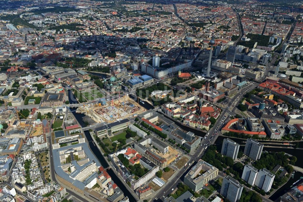 Luftaufnahme Berlin Mitte - Stadtansicht Innenstadtbereich im Zentrum Ost in Berlin Mitte