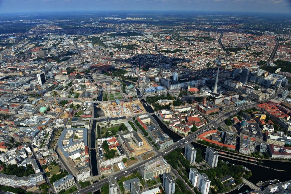 Berlin Mitte von oben - Stadtansicht Innenstadtbereich im Zentrum Ost in Berlin Mitte