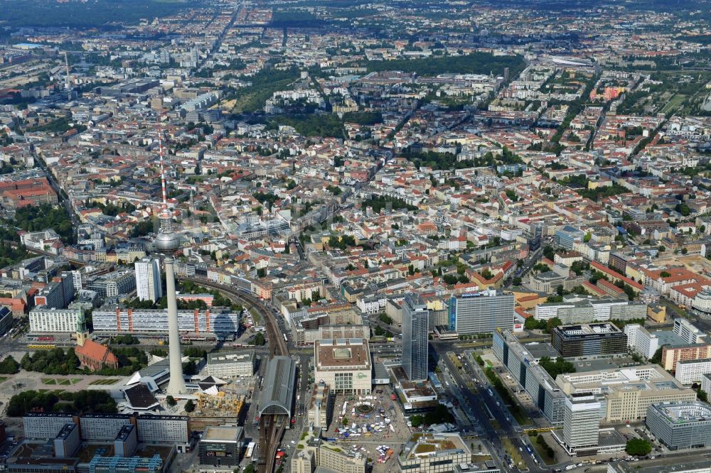 Berlin Mitte von oben - Stadtansicht Innenstadtbereich im Zentrum Ost in Berlin Mitte