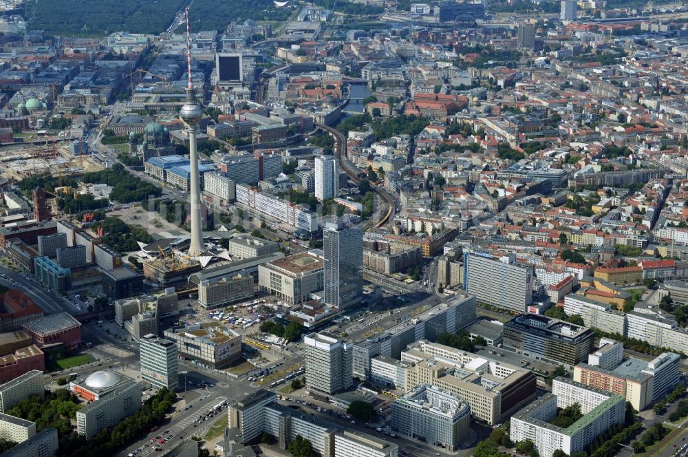 Berlin Mitte von oben - Stadtansicht Innenstadtbereich im Zentrum Ost in Berlin Mitte