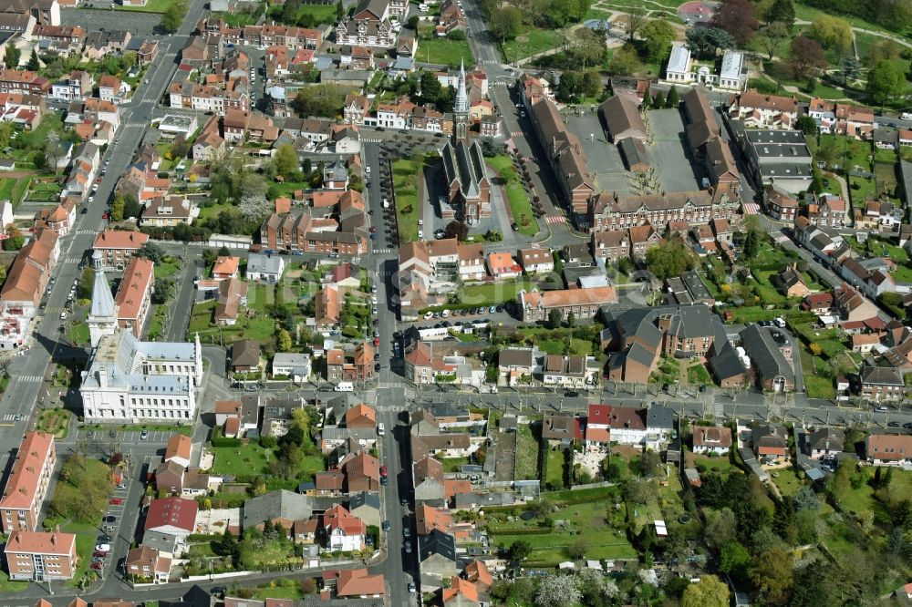 Lievin von oben - Stadtansicht des Innenstadtbereiches mit der Altstadt von Lievin in Nord-Pas-de-Calais Picardie, Frankreich