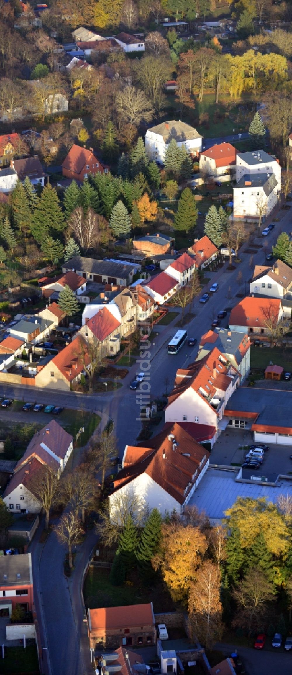 Werneuchen aus der Vogelperspektive: Stadtansicht des Innenstadtbereiches an der Breite Straße - Altstadt in Werneuchen im Bundesland Brandenburg