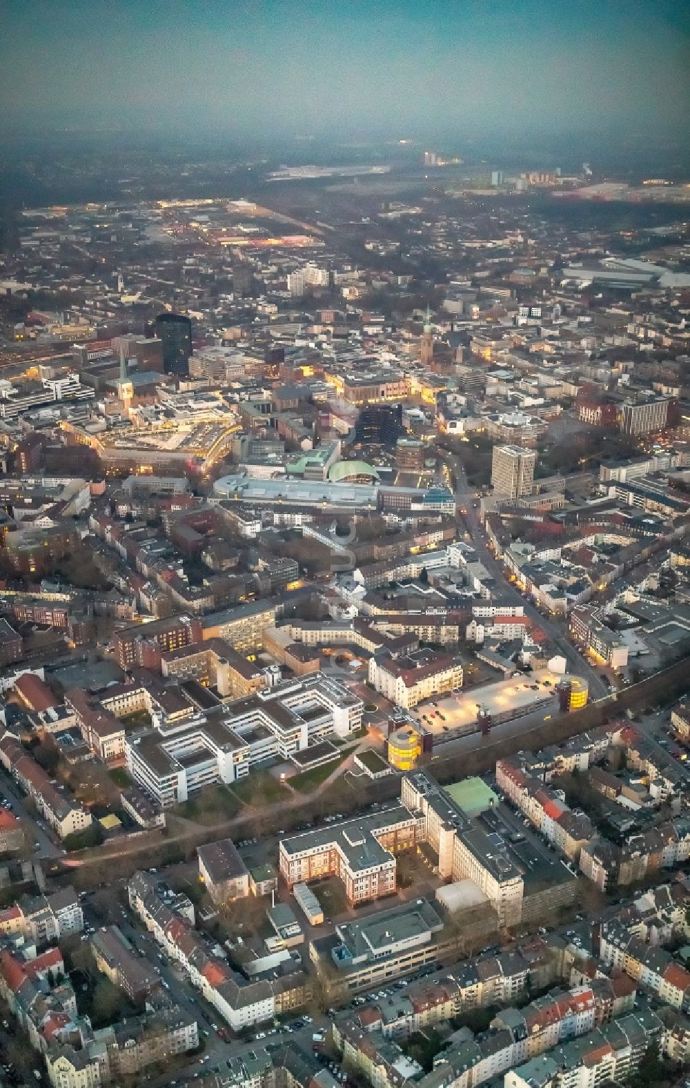 Luftbild Dortmund - Stadtansicht des Innenstadtbereiches mit dem Dortmunder Wall in Dortmund im Bundesland Nordrhein-Westfalen, Deutschland