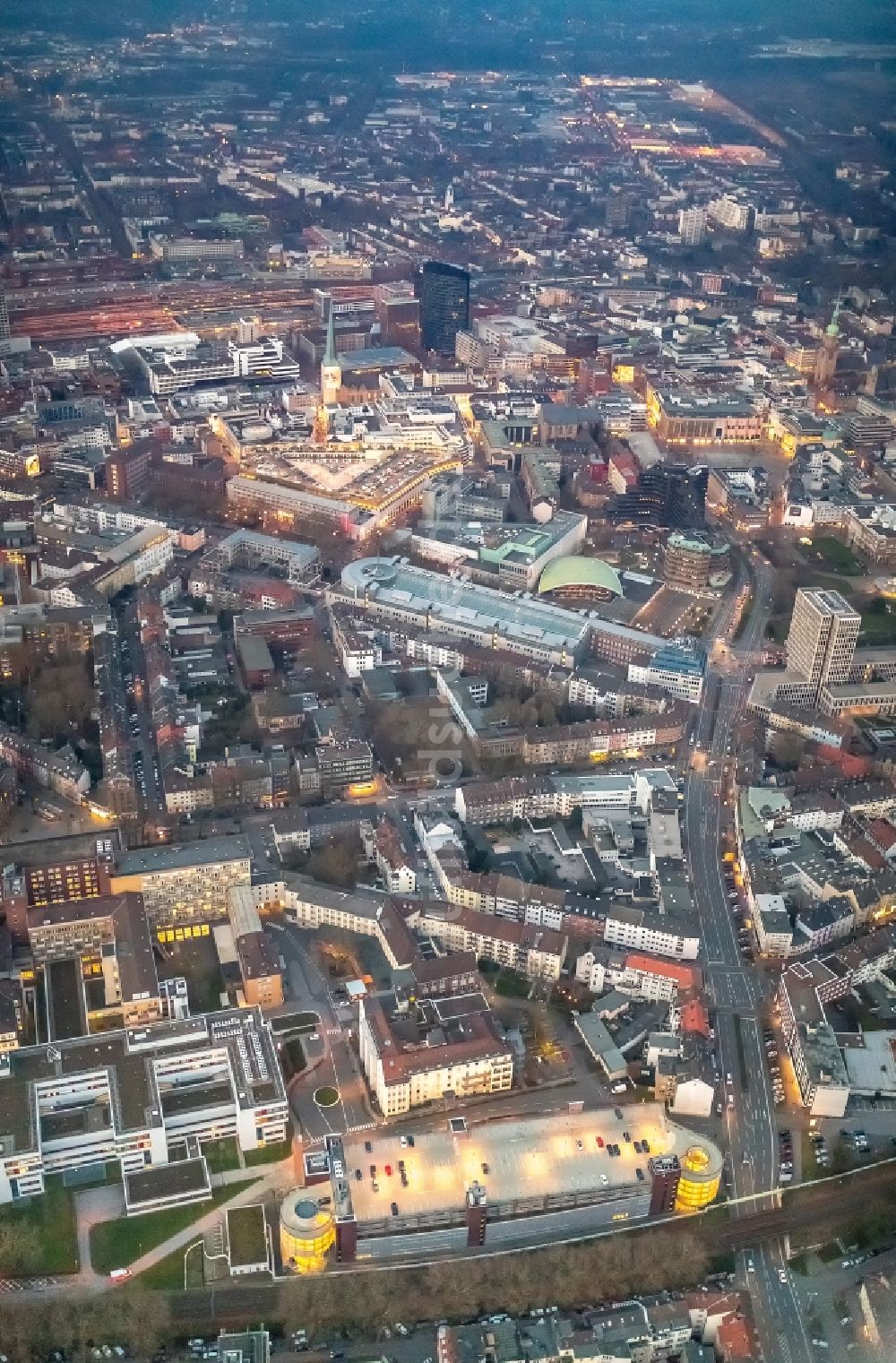 Luftaufnahme Dortmund - Stadtansicht des Innenstadtbereiches mit dem Dortmunder Wall in Dortmund im Bundesland Nordrhein-Westfalen, Deutschland