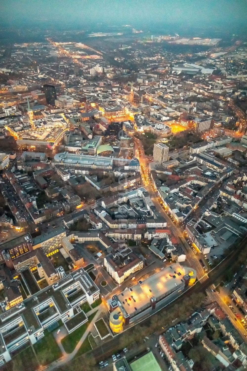 Luftbild Dortmund - Stadtansicht des Innenstadtbereiches mit dem Dortmunder Wall in Dortmund im Bundesland Nordrhein-Westfalen, Deutschland