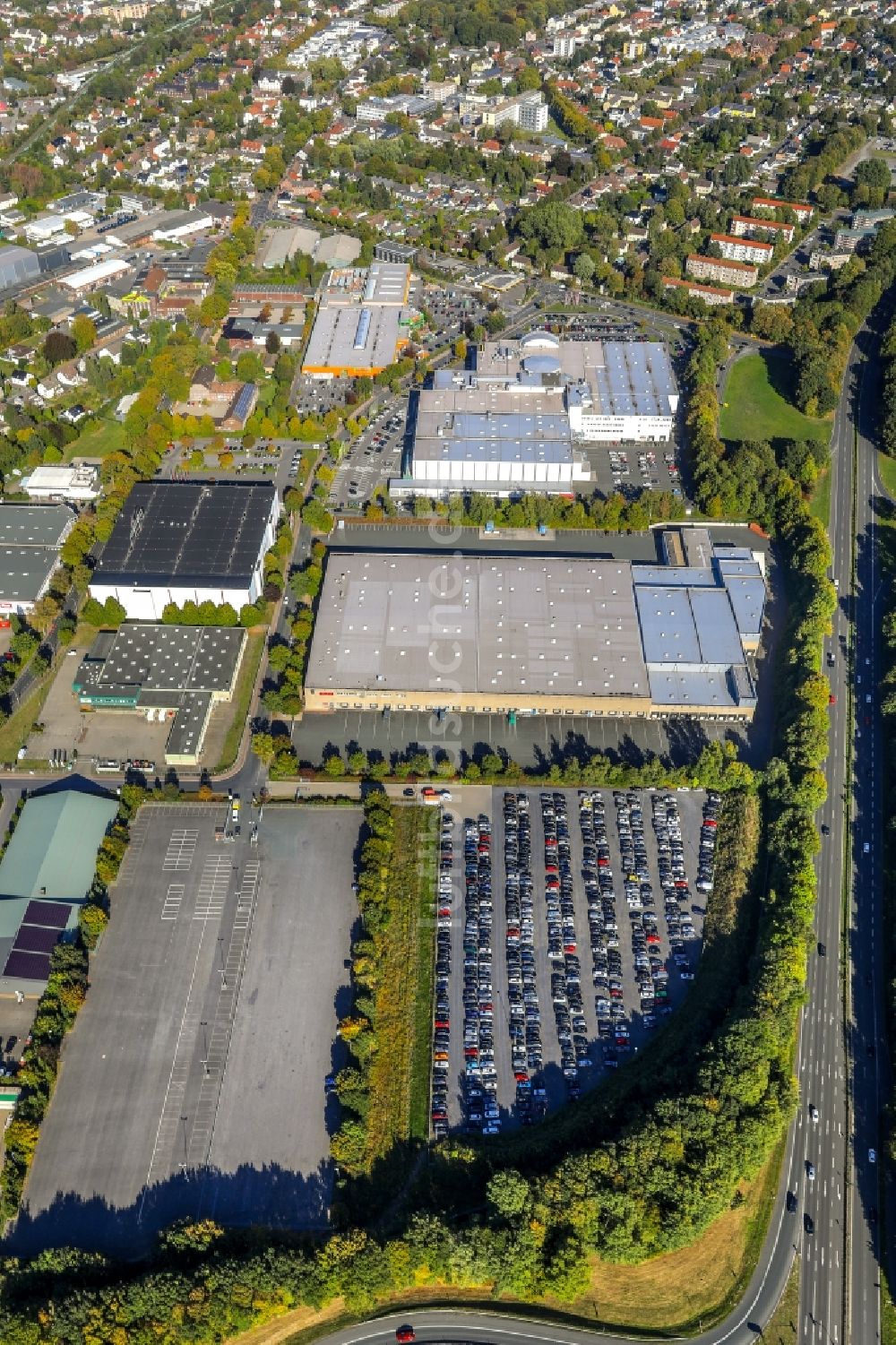 Luftbild Unna - Stadtansicht des Innenstadtbereiches entlang der Bundesstraße B1 in Unna im Bundesland Nordrhein-Westfalen, Deutschland