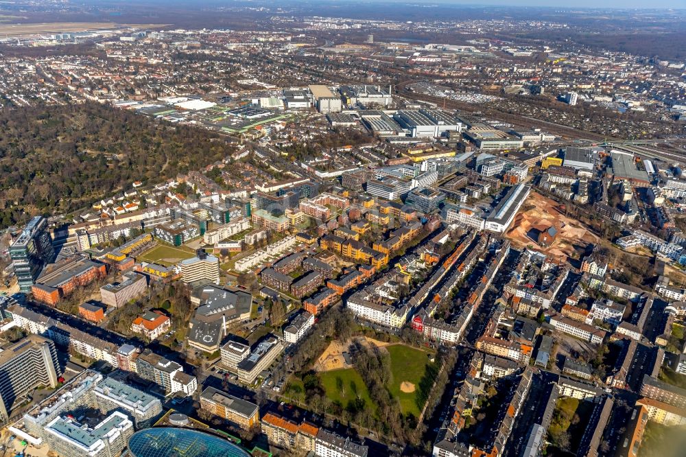 Düsseldorf aus der Vogelperspektive: Stadtansicht des Innenstadtbereiches entlang der Tannenstraße - Ulmenstraße in Düsseldorf im Bundesland Nordrhein-Westfalen, Deutschland