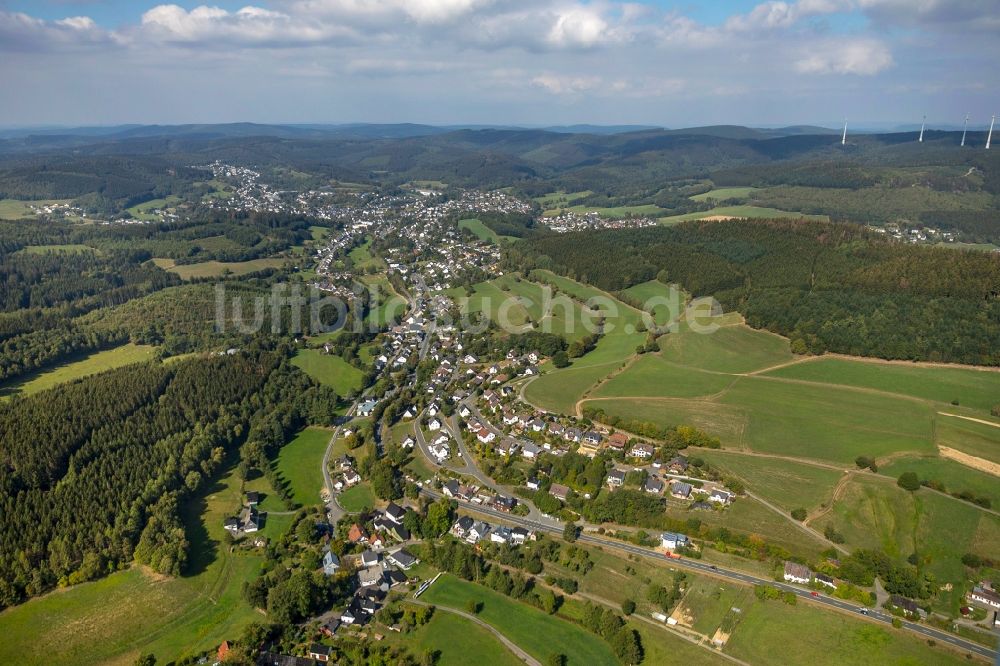 Hilchenbach von oben - Stadtansicht des Innenstadtbereiches in Hilchenbach im Bundesland Nordrhein-Westfalen, Deutschland