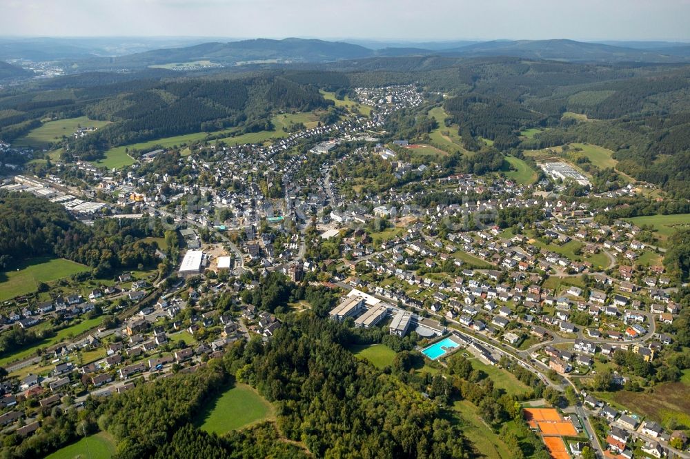 Luftbild Hilchenbach - Stadtansicht des Innenstadtbereiches in Hilchenbach im Bundesland Nordrhein-Westfalen, Deutschland