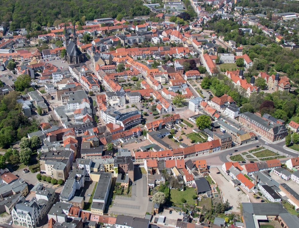 Luftaufnahme Köthen (Anhalt) - Stadtansicht des Innenstadtbereiches in Köthen (Anhalt) im Bundesland Sachsen-Anhalt