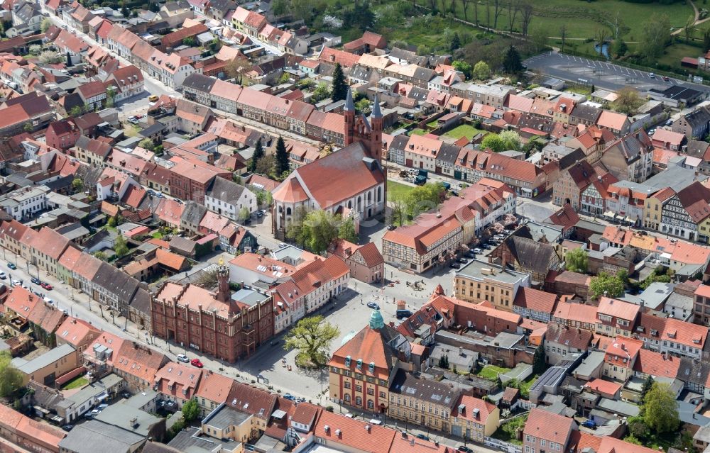 Kyritz von oben - Stadtansicht des Innenstadtbereiches in Kyritz im Bundesland Brandenburg