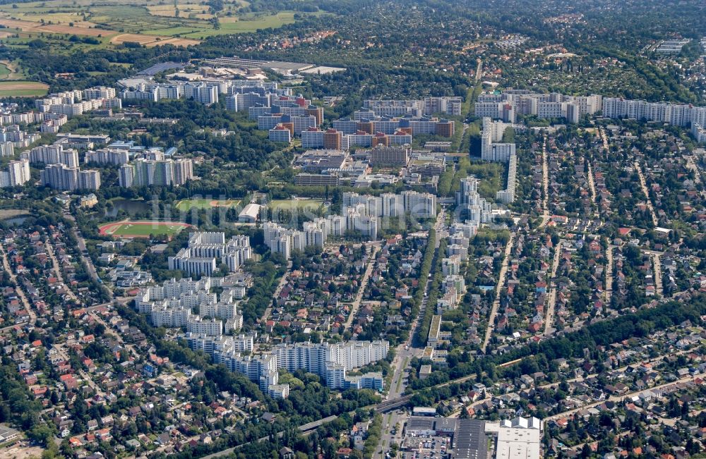 Luftbild Berlin - Stadtansicht des Innenstadtbereiches Märkisches Viertel in Berlin