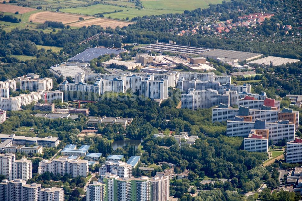 Berlin aus der Vogelperspektive: Stadtansicht des Innenstadtbereiches Märkisches Viertel in Berlin