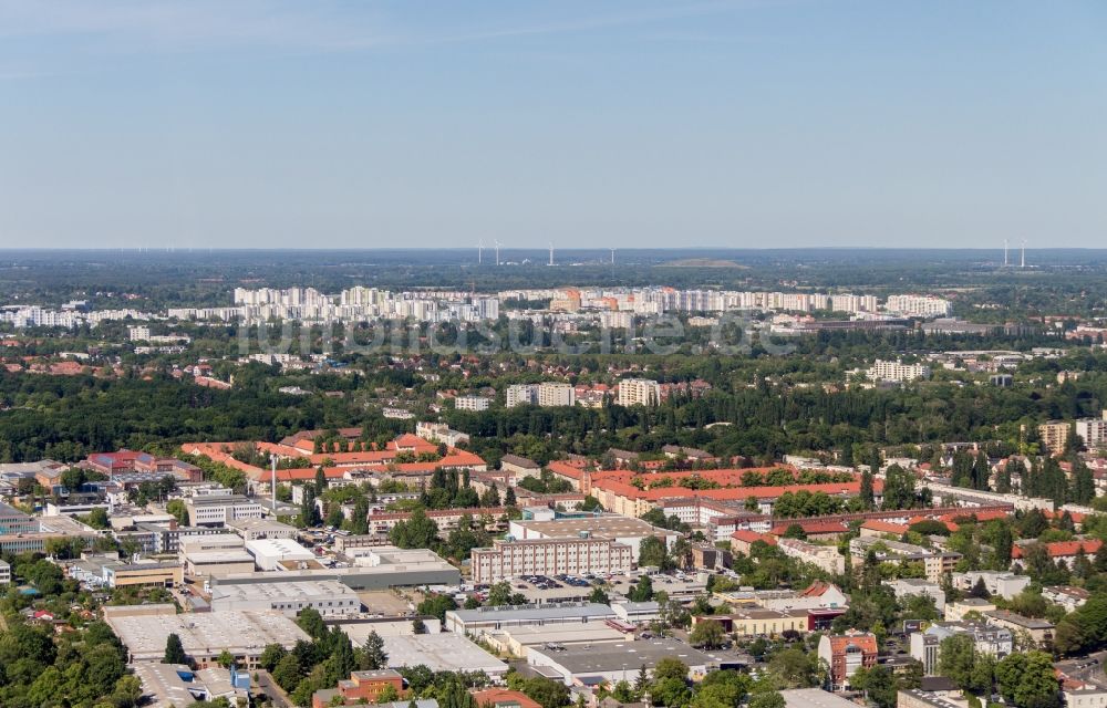 Luftaufnahme Berlin - Stadtansicht des Innenstadtbereiches Märkisches Viertel in Berlin