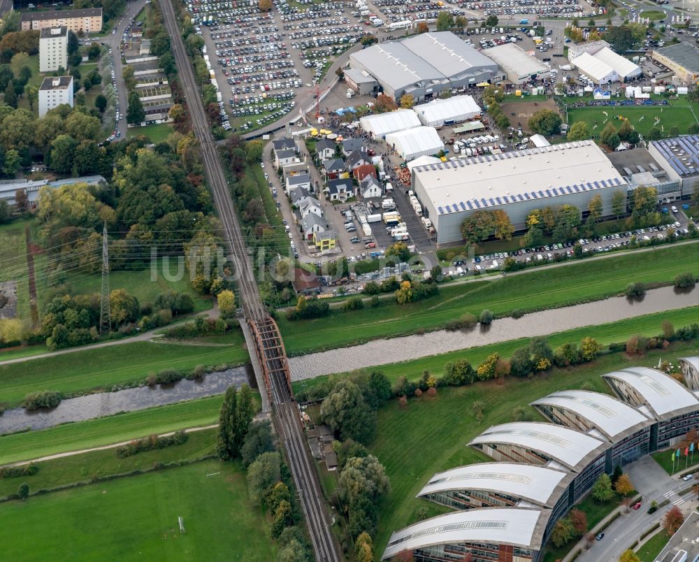 Offenburg aus der Vogelperspektive: Stadtansicht des Innenstadtbereiches Stadtgebiet Offenburg in Offenburg im Bundesland Baden-Württemberg, Deutschland