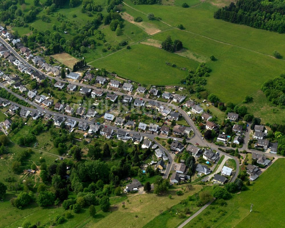 Kadenbach von oben - Stadtansicht von Kadenbach im Bundesland Rheinland-Pfalz