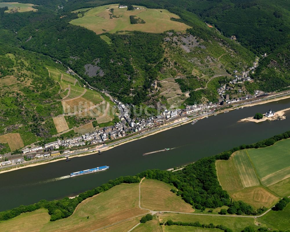 Kaub von oben - Stadtansicht von Kaub am Ufer des Rheins im Bundesland Rheinland-Pfalz