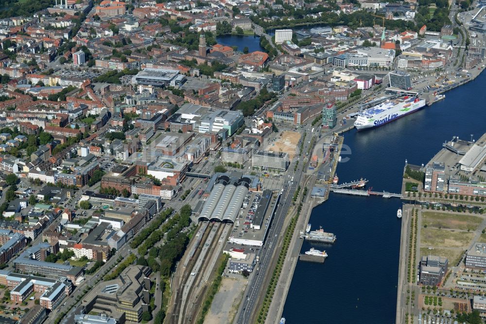 Kiel von oben - Stadtansicht von Kiel, Kieler Hafen und Hörn im Bundesland Schleswig-Holstein