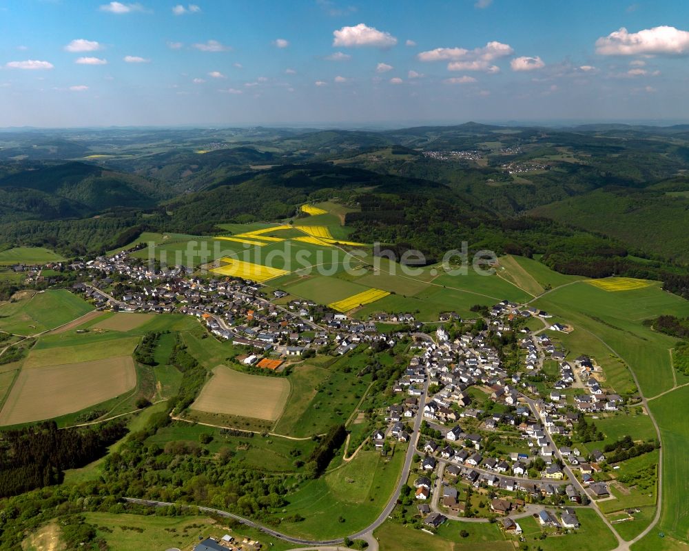 Kirchwald von oben - Stadtansicht von Kirchwald im Bundesland Rheinland-Pfalz