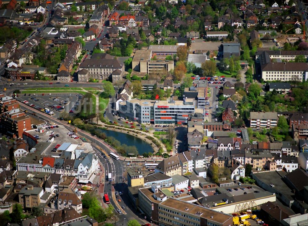 Luftaufnahme Moers - Stadtansicht mit dem Königlichen Hof und der Uerdinger Straße in Moers im Bundesland Nordrhein-Westfalen NRW